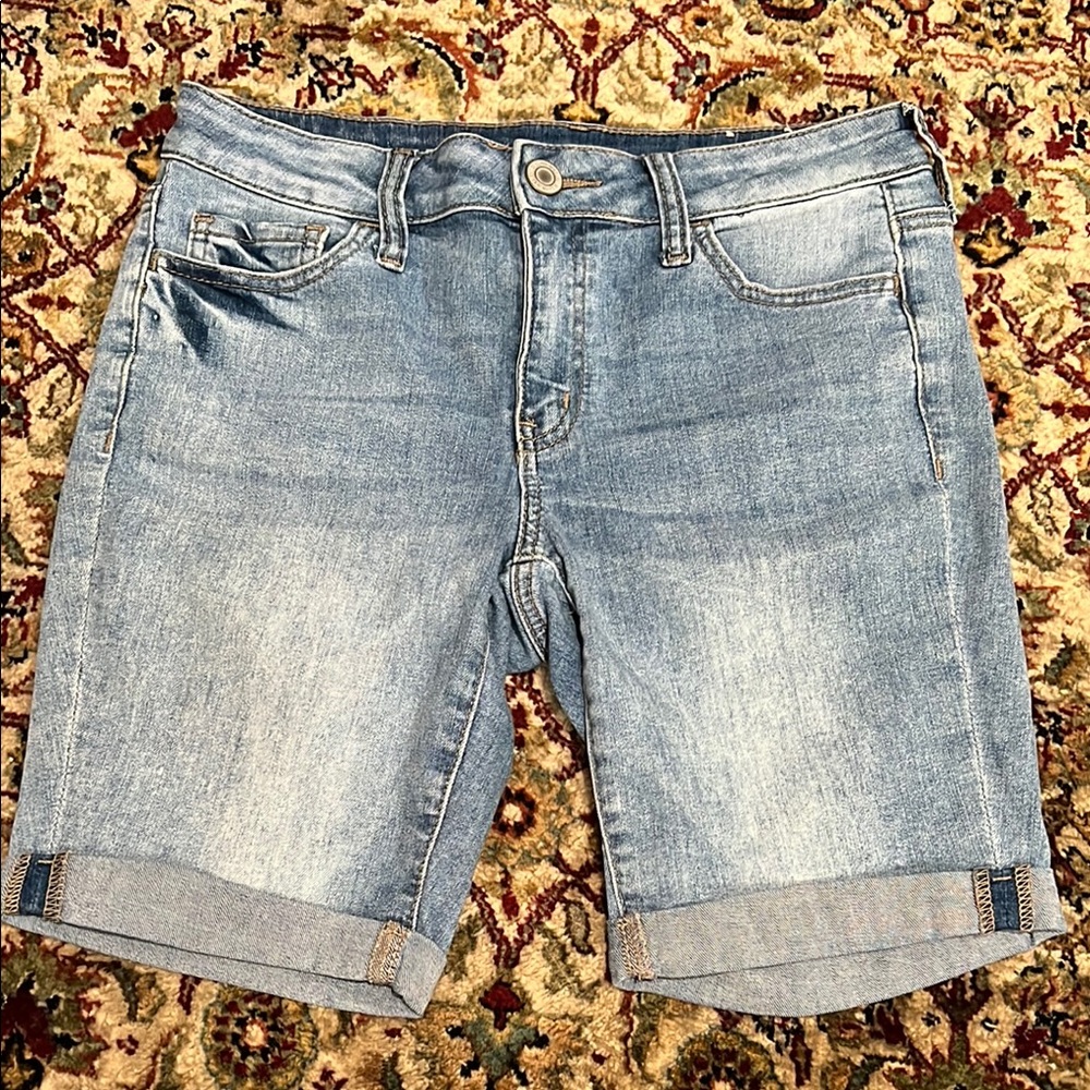 SO Favorite Bermuda Jean Shorts Size 9